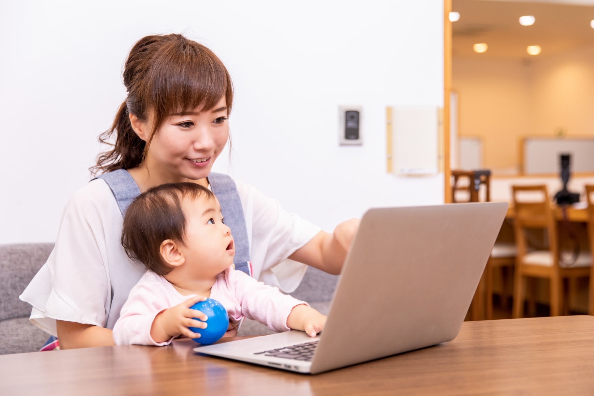 赤ちゃんは言葉をいつから話す 早くおしゃべりするために私がやったこと えすぷれっそ